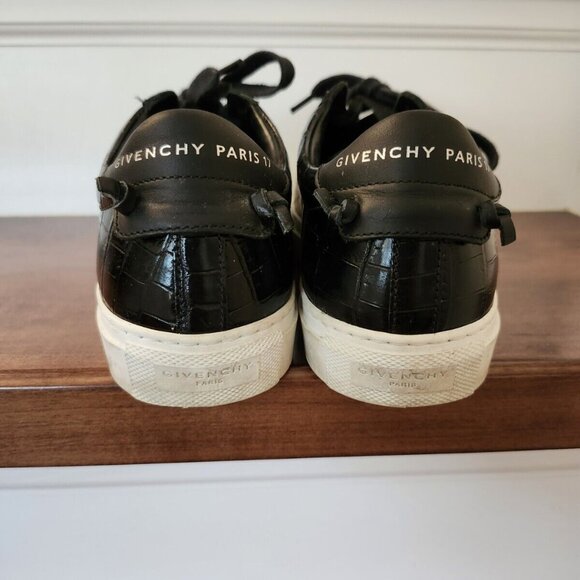 Givenchy women's black leather sneakers in size 36.5 - Picture 4 of 12